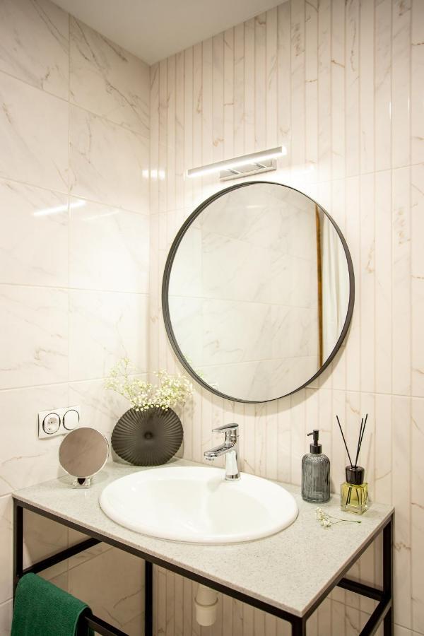 Luxury Apartment With 2 Bedrooms In The City Center Nikolayev Luaran gambar